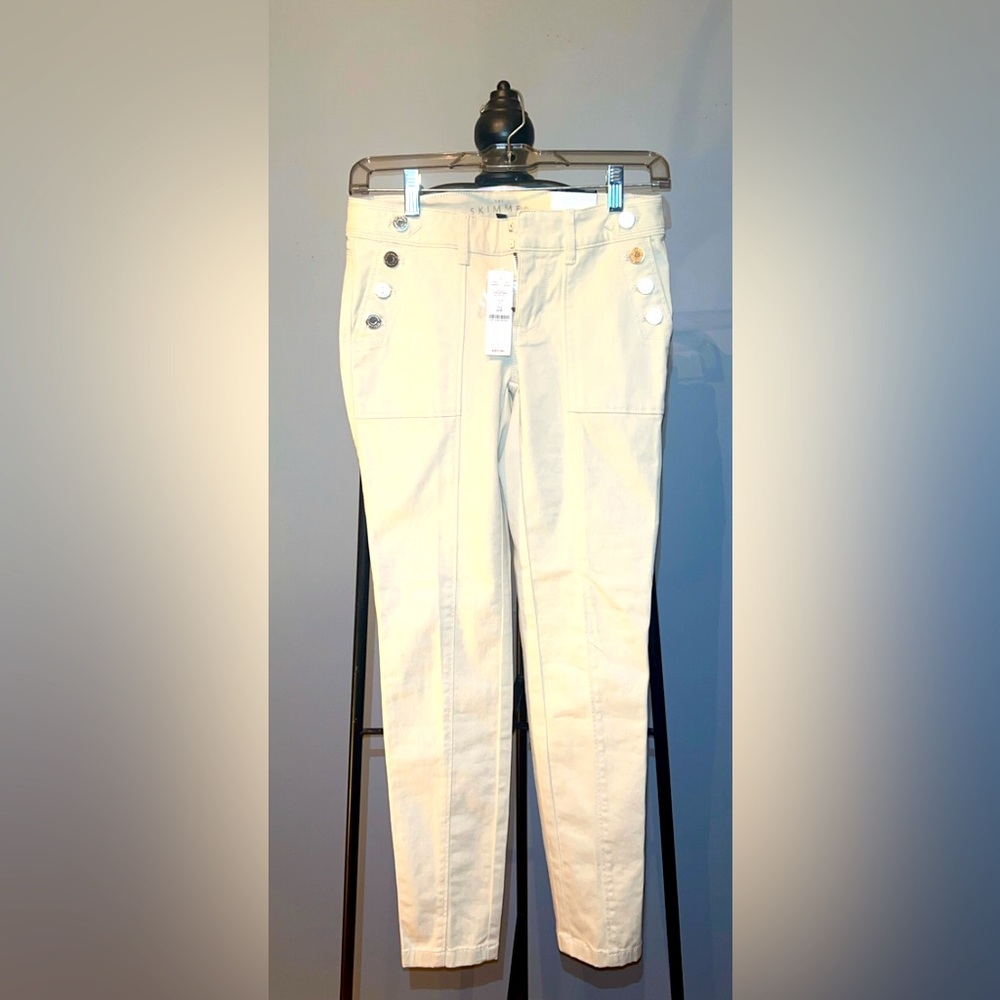 NWT. White House Black Market Women’s Ivory/Khaki 00R Skimmer Pants.